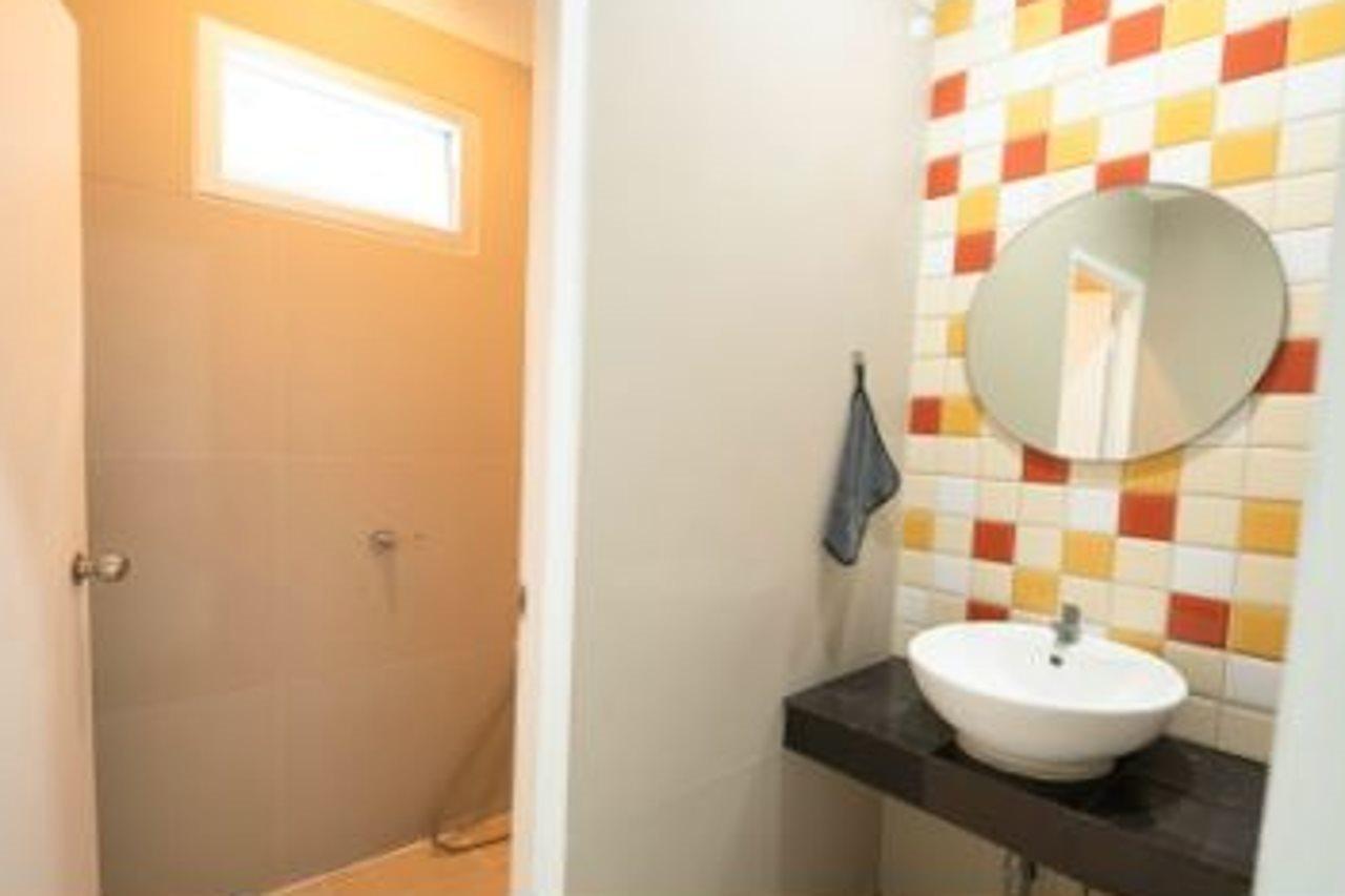 Roomquest Bangkok Sukhumvit 50 エクステリア 写真