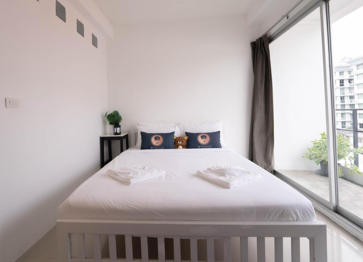 Roomquest Bangkok Sukhumvit 50 エクステリア 写真