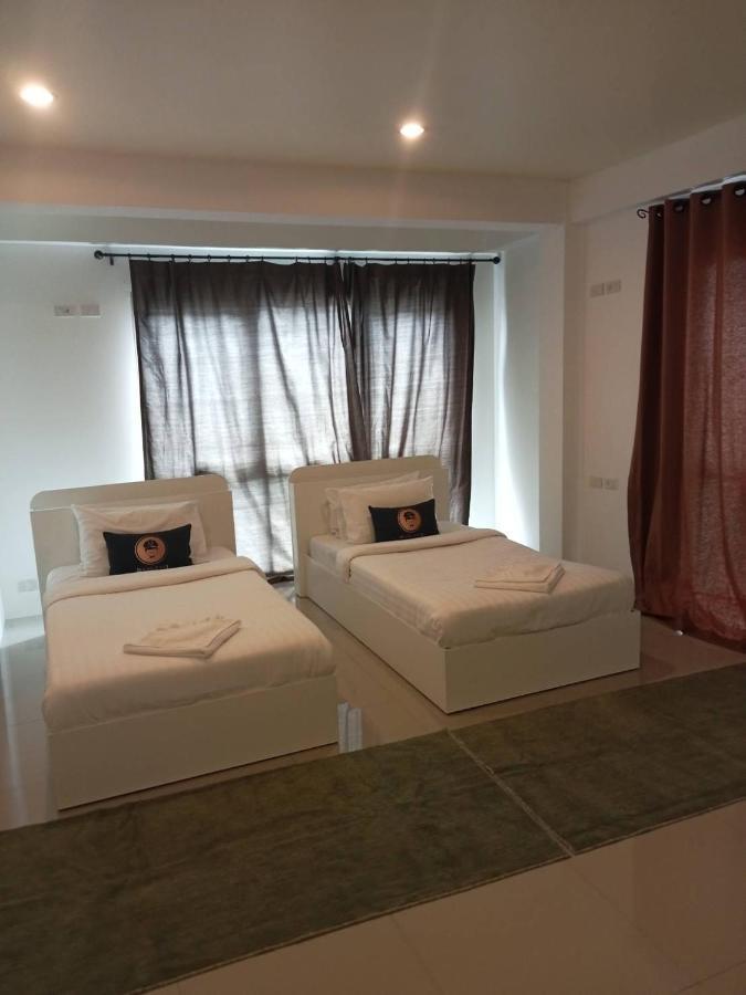 Roomquest Bangkok Sukhumvit 50 エクステリア 写真